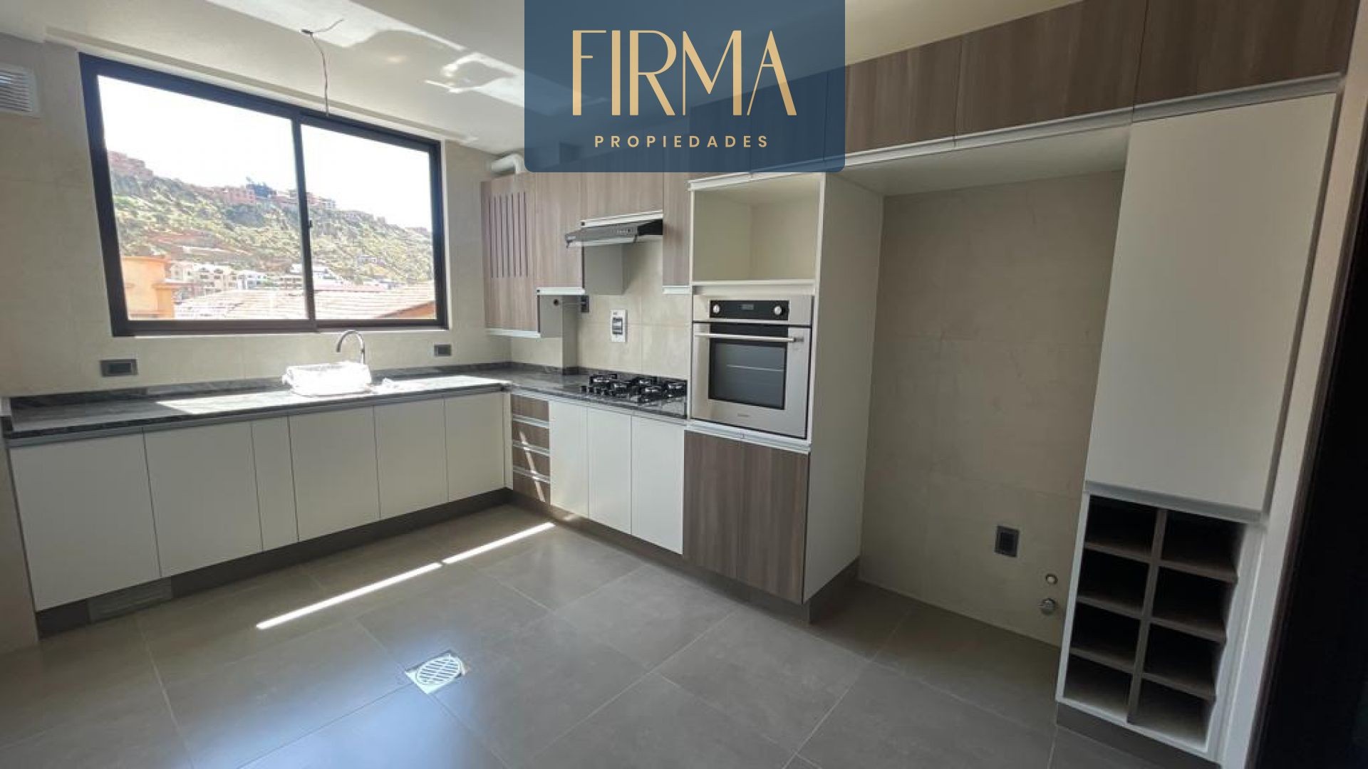 Departamento en VentaIRPAVI BAJO 3 dormitorios 3 baños 1 parqueos Foto 13