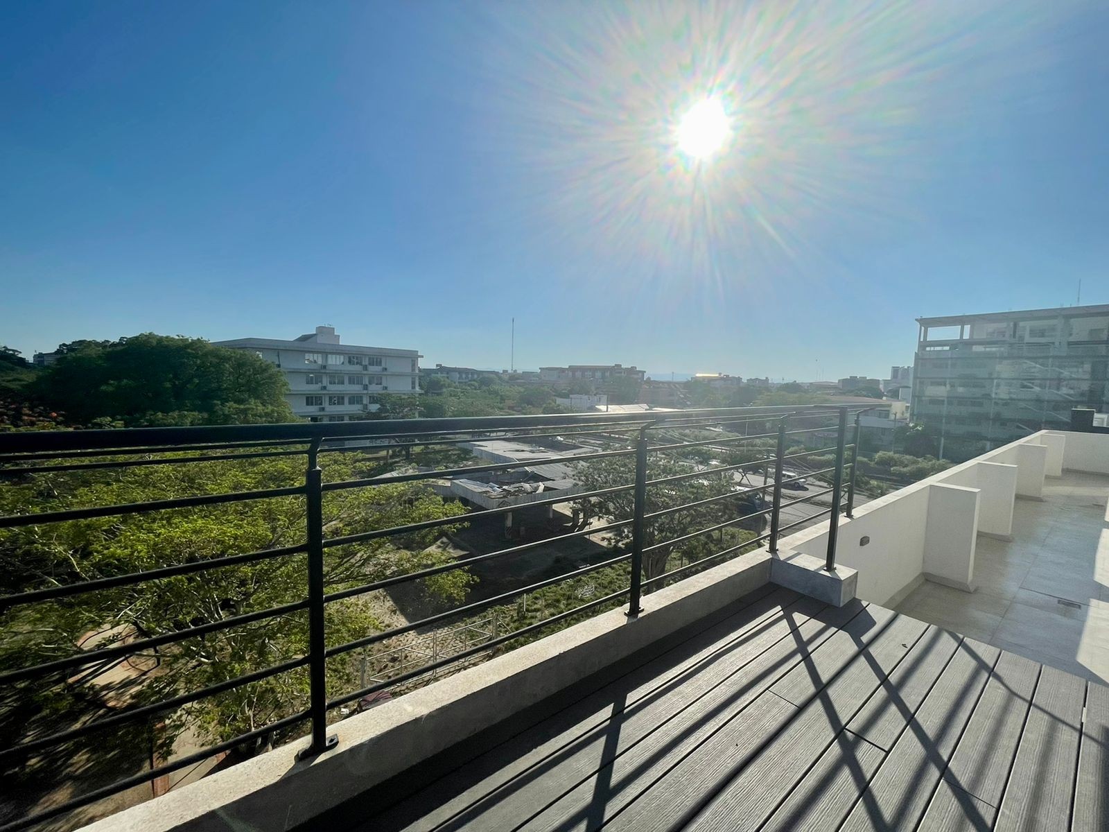 Departamento en Entre 1er y 2do anillo Oeste en Santa Cruz de la Sierra 1 dormitorios 1 baños  Foto 6