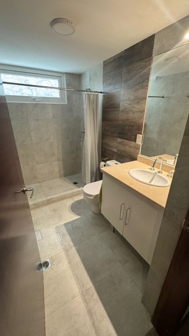 Departamento en VentaCalle Man Cesped esq Constancio Vigil 3 dormitorios 4 baños 2 parqueos Foto 16