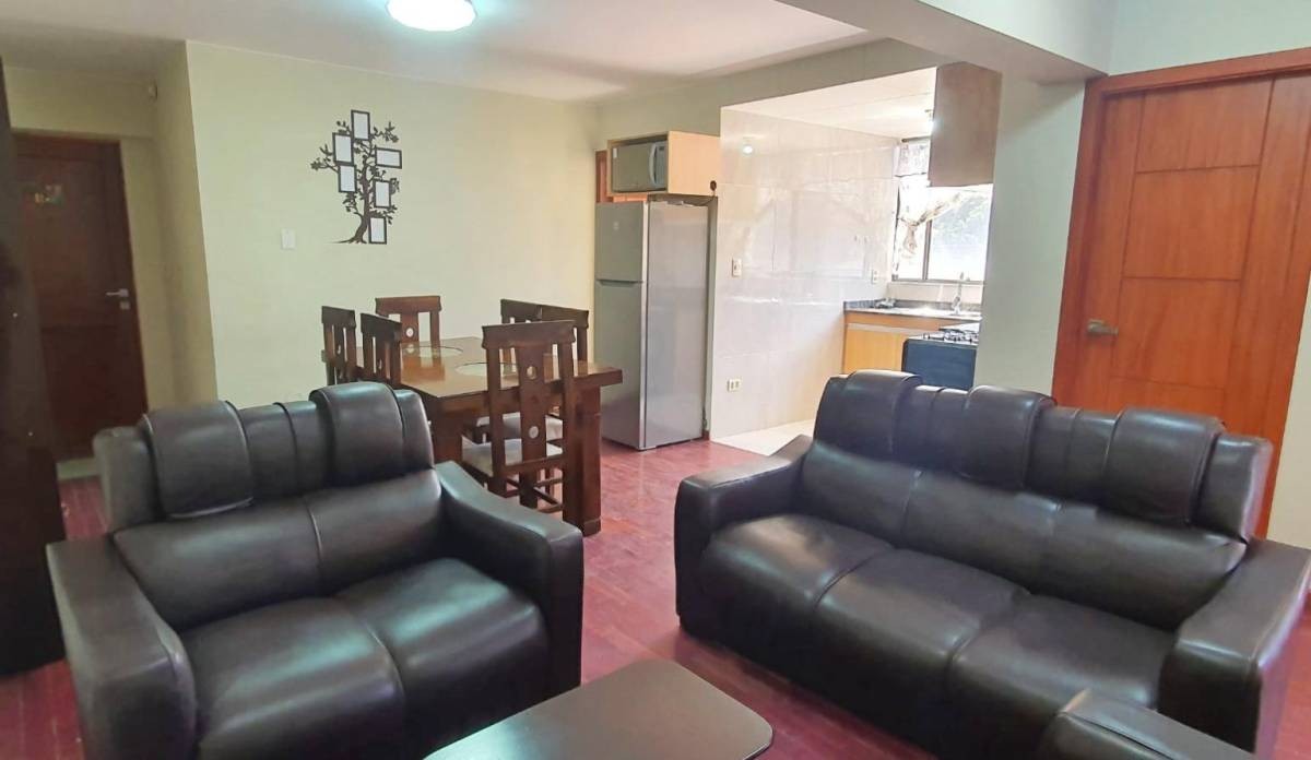 Departamento en AlquilerOBRAJES Y AV. COSTANERA 2 dormitorios 2 baños 1 parqueos Foto 3