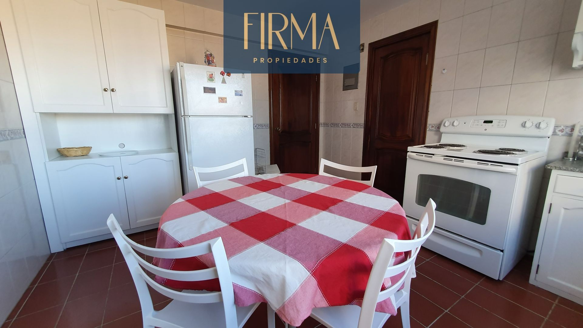 Departamento en Alquiler✨ALQUILA ESTE SOLEADO Y AMPLIO DEPARTAMENTO EN SAN JORGE, AV. ARCE✨ 2 dormitorios 2 baños 1 parqueos Foto 9