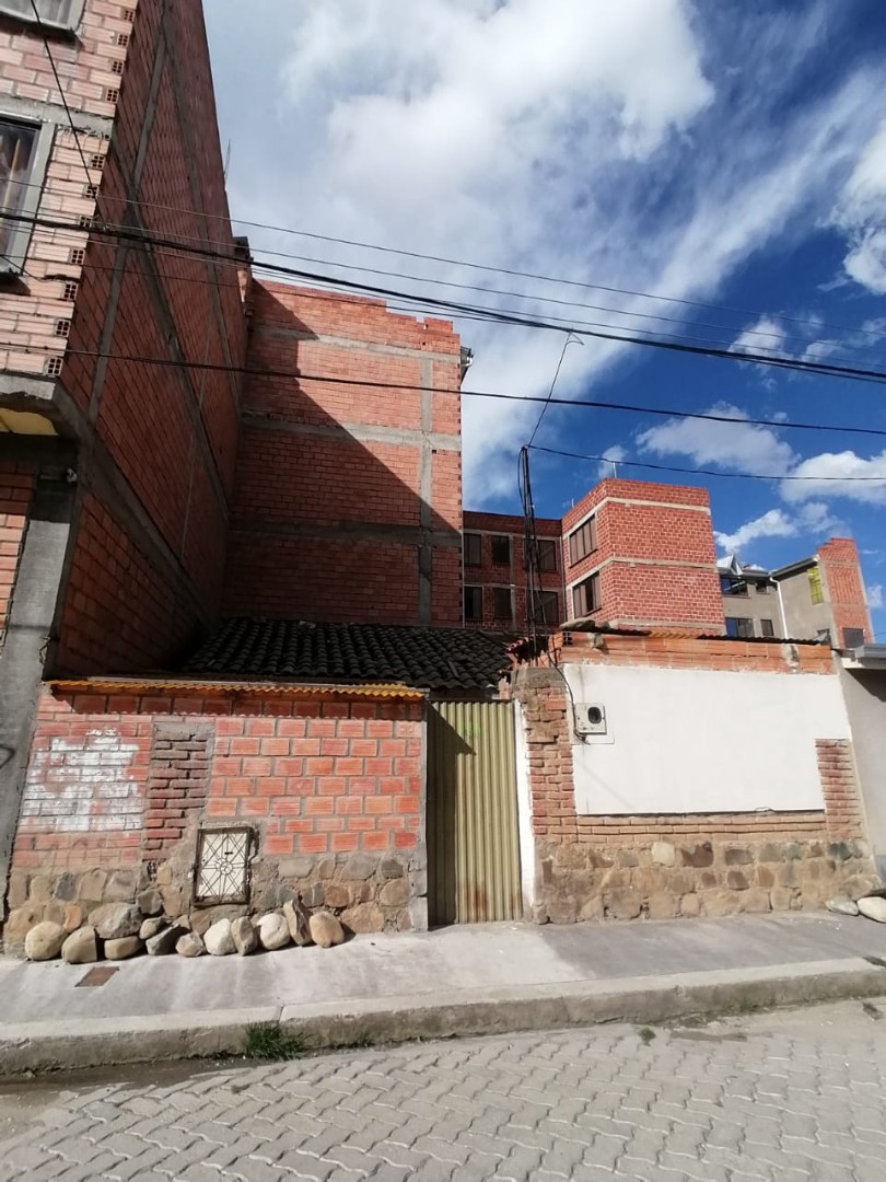 Terreno en Ciudad Satélite en El Alto    Foto 12