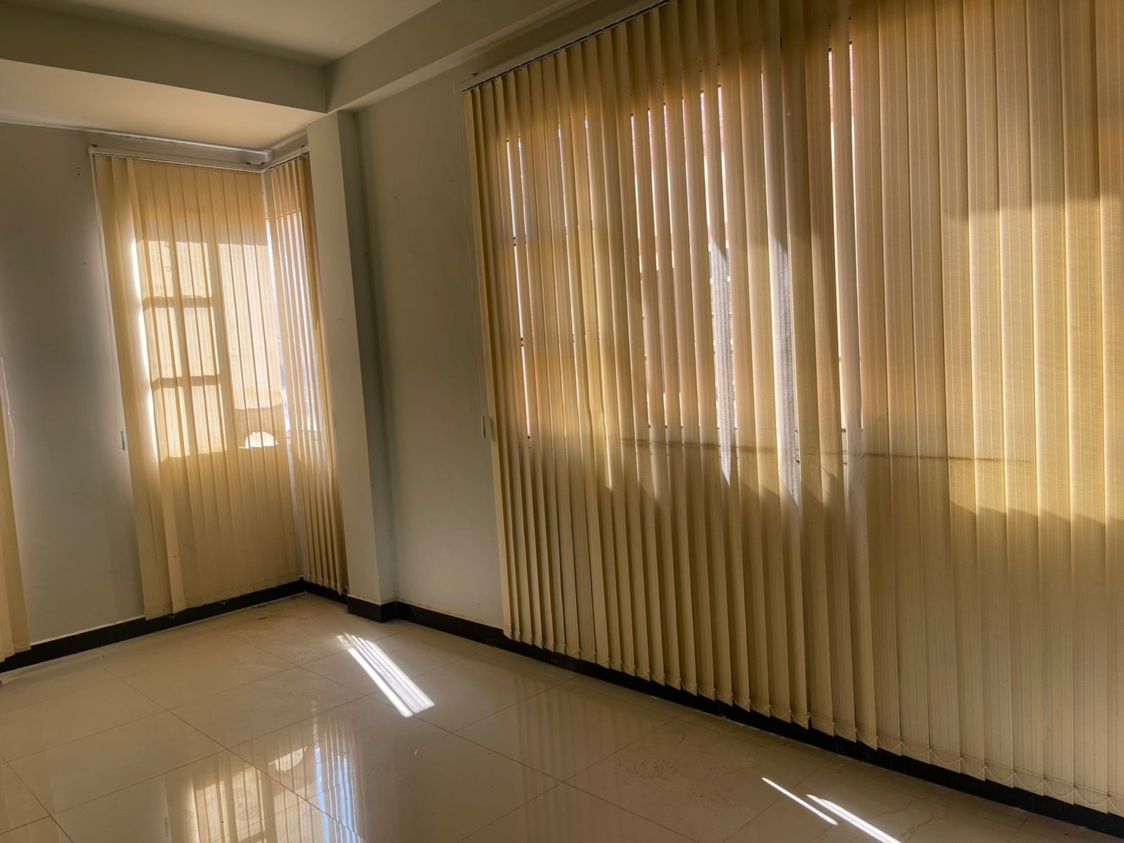 Casa en Sacaba en Cochabamba 4 dormitorios 4 baños 3 parqueos Foto 7