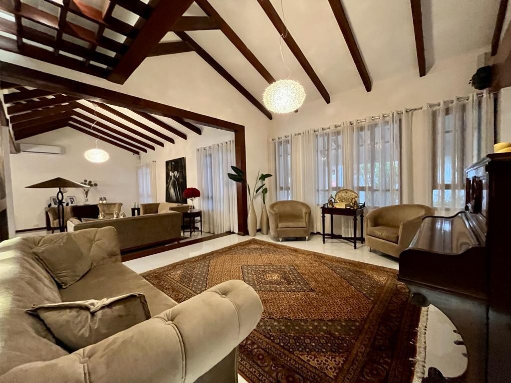 Casa en VentaZONA SANTOS DUMONT 2DO ANILLO 6 dormitorios 4 baños 4 parqueos Foto 3