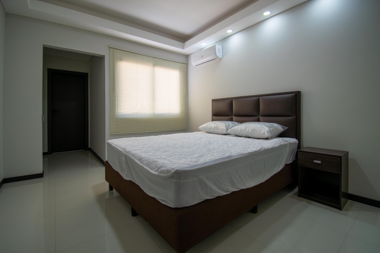 Departamento en AlquilerEN ALQUILER EQUIPETROL CALLE HERNAN ALDABA PAZ PLAZA ITALIA 2 dormitorios 3 baños 1 parqueos Foto 8