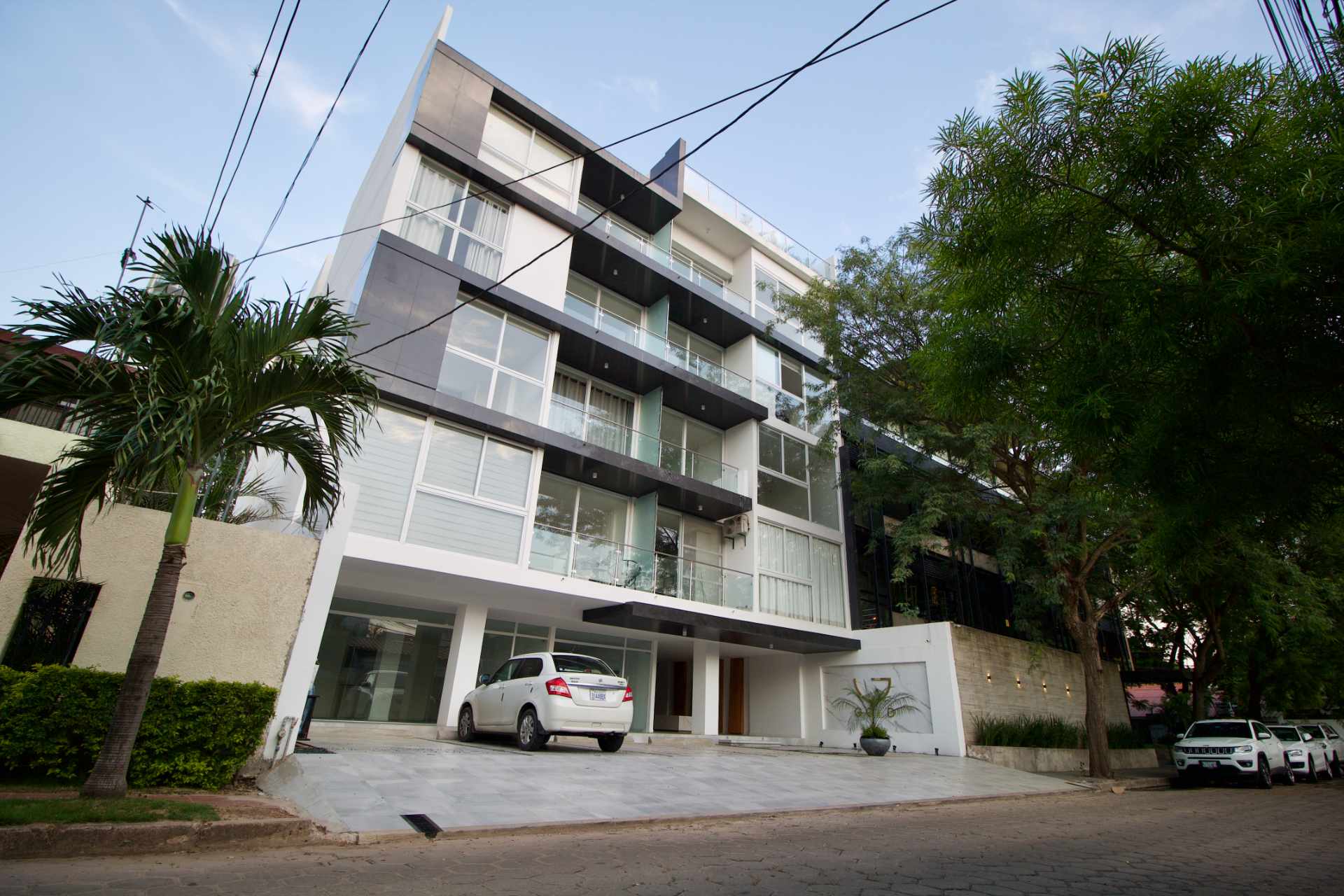 Departamento en Equipetrol en Santa Cruz de la Sierra 1 dormitorios 1 baños 1 parqueos Foto 1