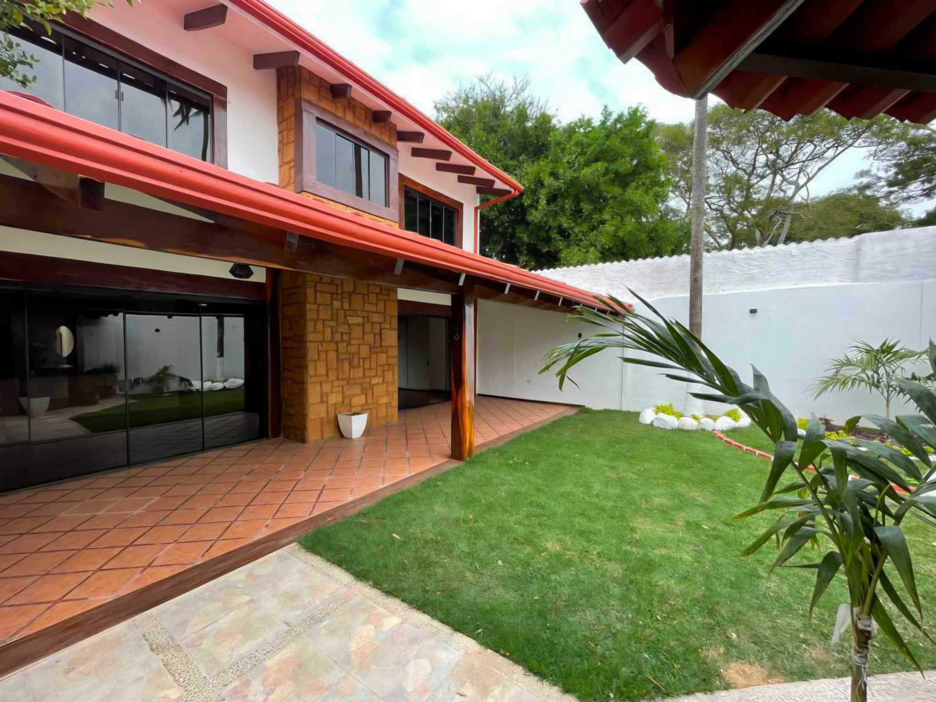 En Venta a $us 230,000 Foto 2