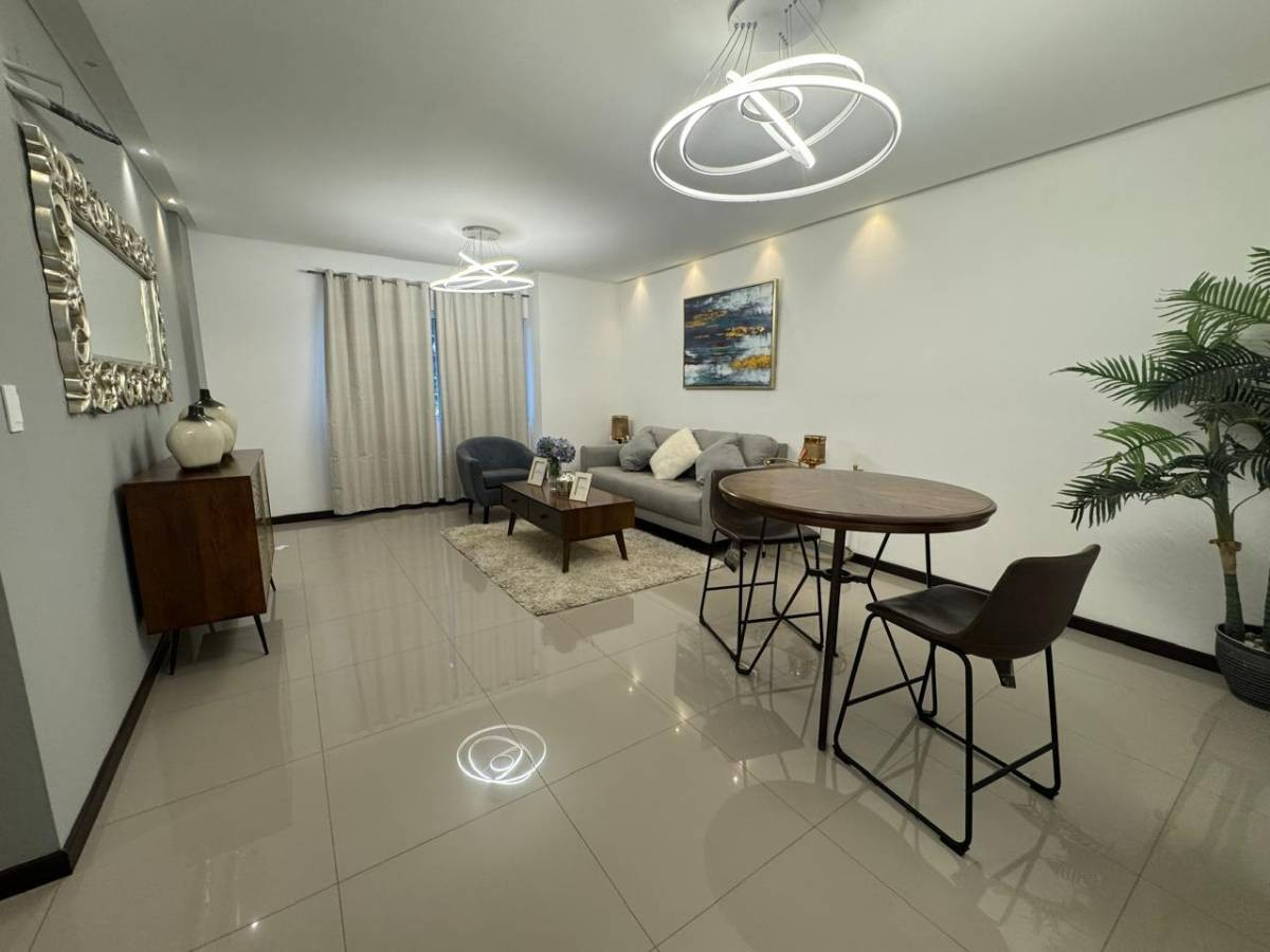 Departamento en VentaEdif. Gaudi Foto 2