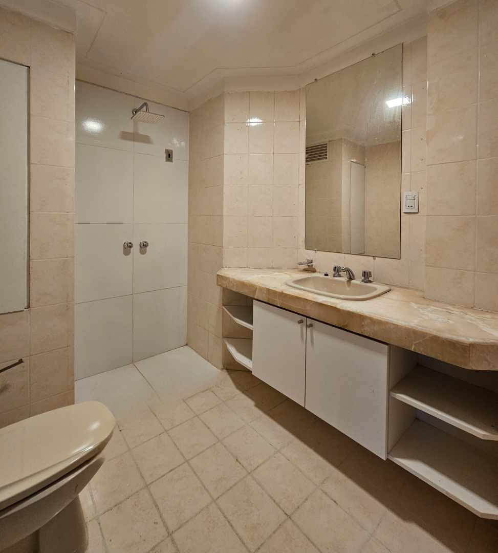 Departamento en AlquilerAv. Beni y Av. Trinidad 2do anillo  Foto 9
