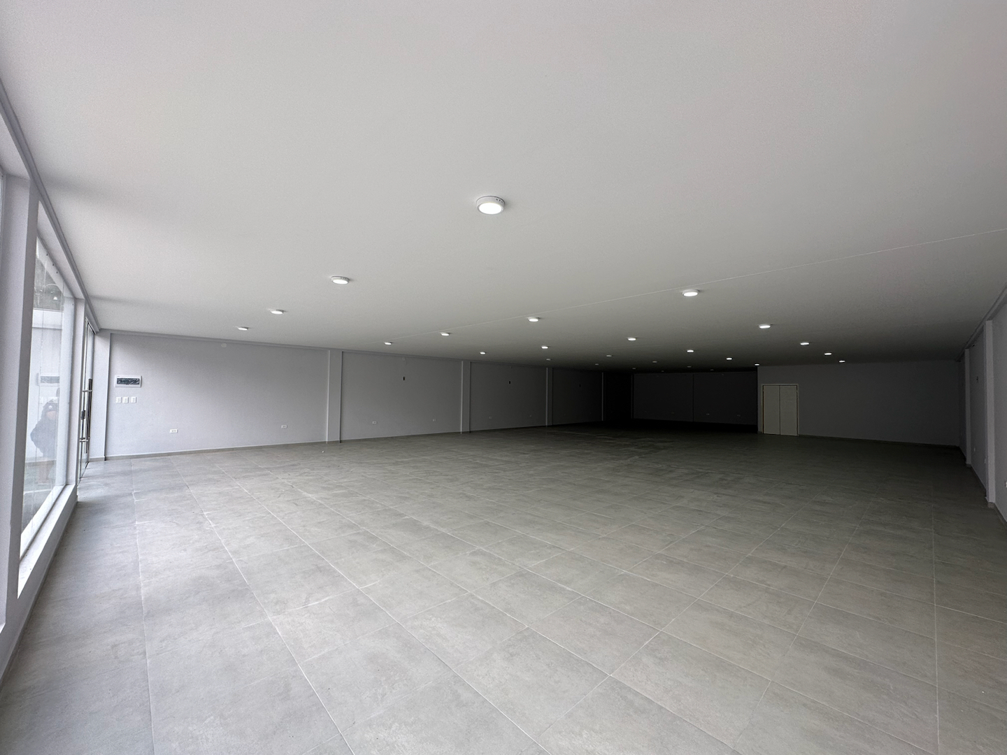 En Alquiler a $us 2,500 Foto 3