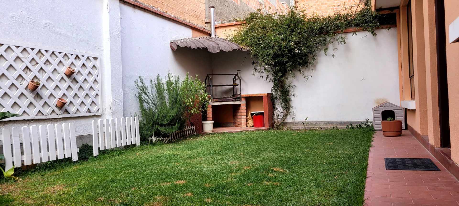 Casa en AlquilerACHUMANI calle 34 3 dormitorios 4 baños 2 parqueos Foto 8
