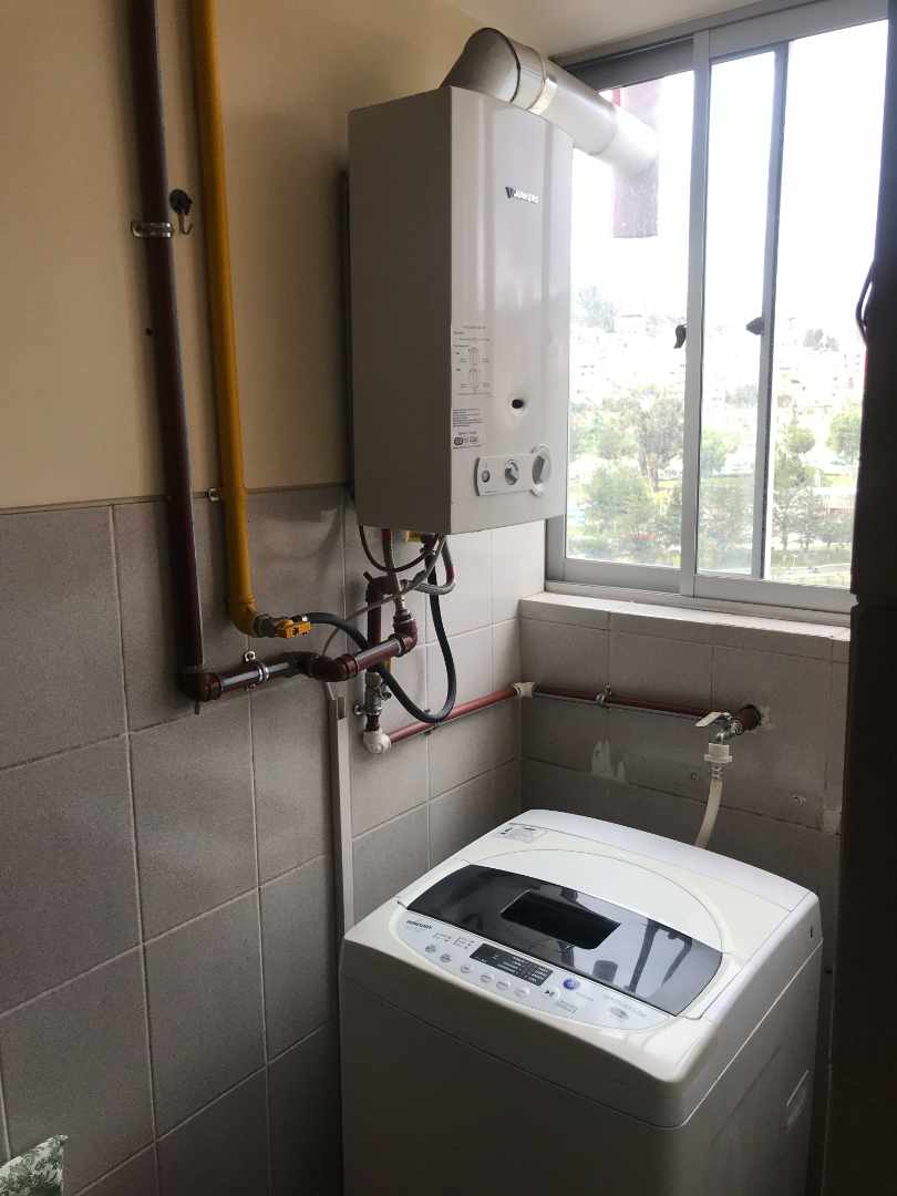 Departamento Edificio Alcázar, Torre Granada, Calle Federico Suazo esq. Batallón Colorados. A una cuadra de la Plaza del Estudiante/Prado. Foto 3