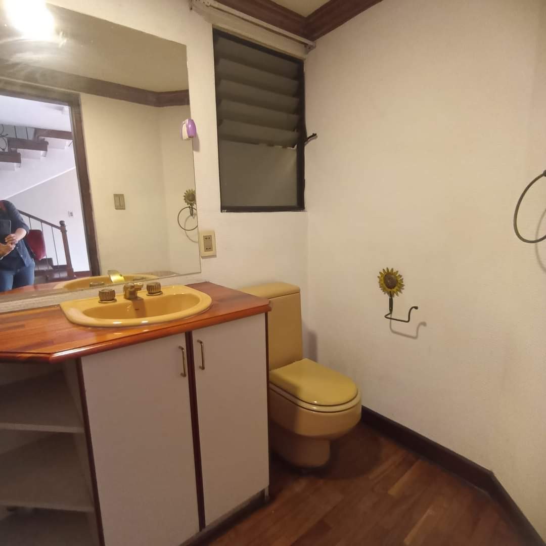 Departamento en Obrajes en La Paz 3 dormitorios 4 baños 1 parqueos Foto 19