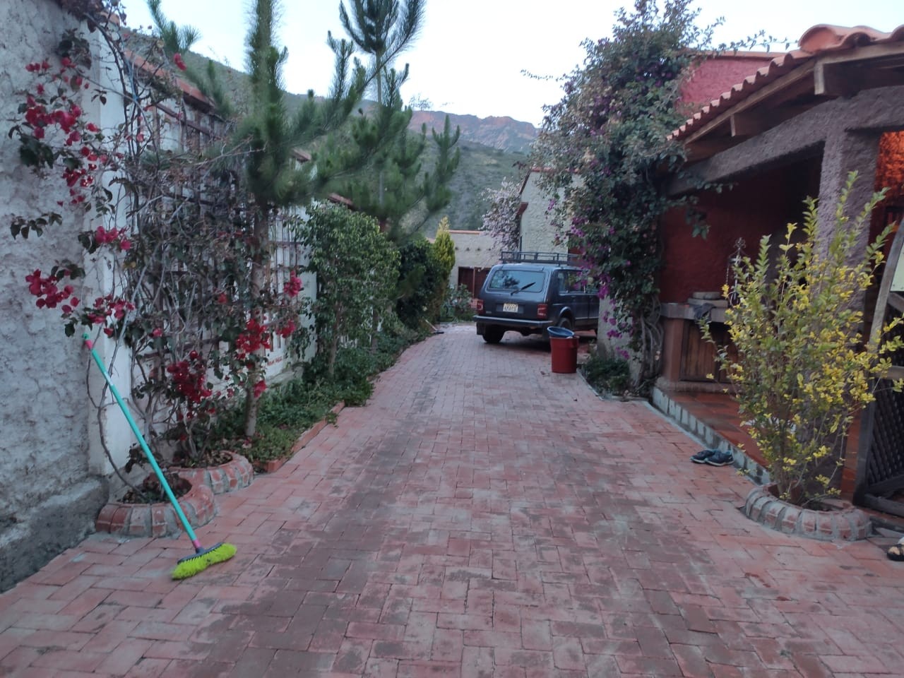Casa en Mecapaca en La Paz 4 dormitorios 4 baños 4 parqueos Foto 24