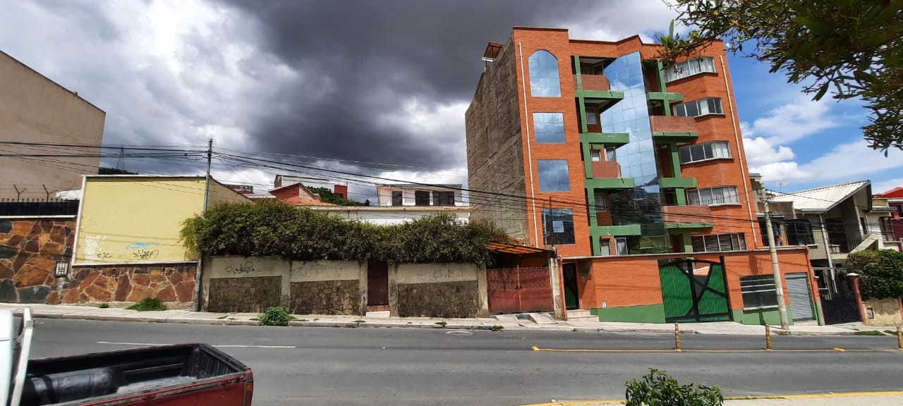 Casa Av. Alfredo Arias 681 Foto 1