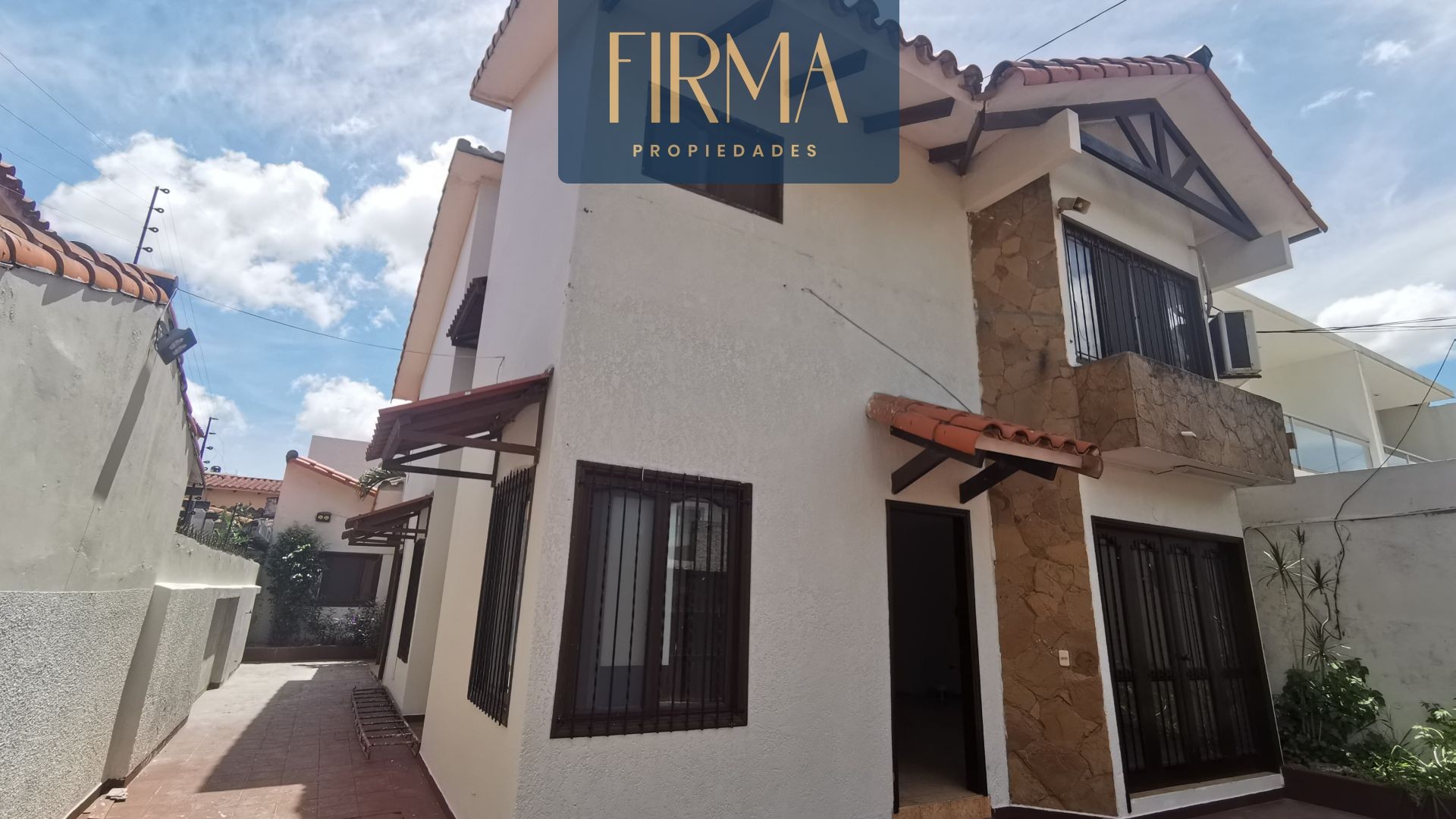 Casa en AlquilerAV BENI ENTRE 4to y 5to ANILLO, ZONA NORTE Foto 1