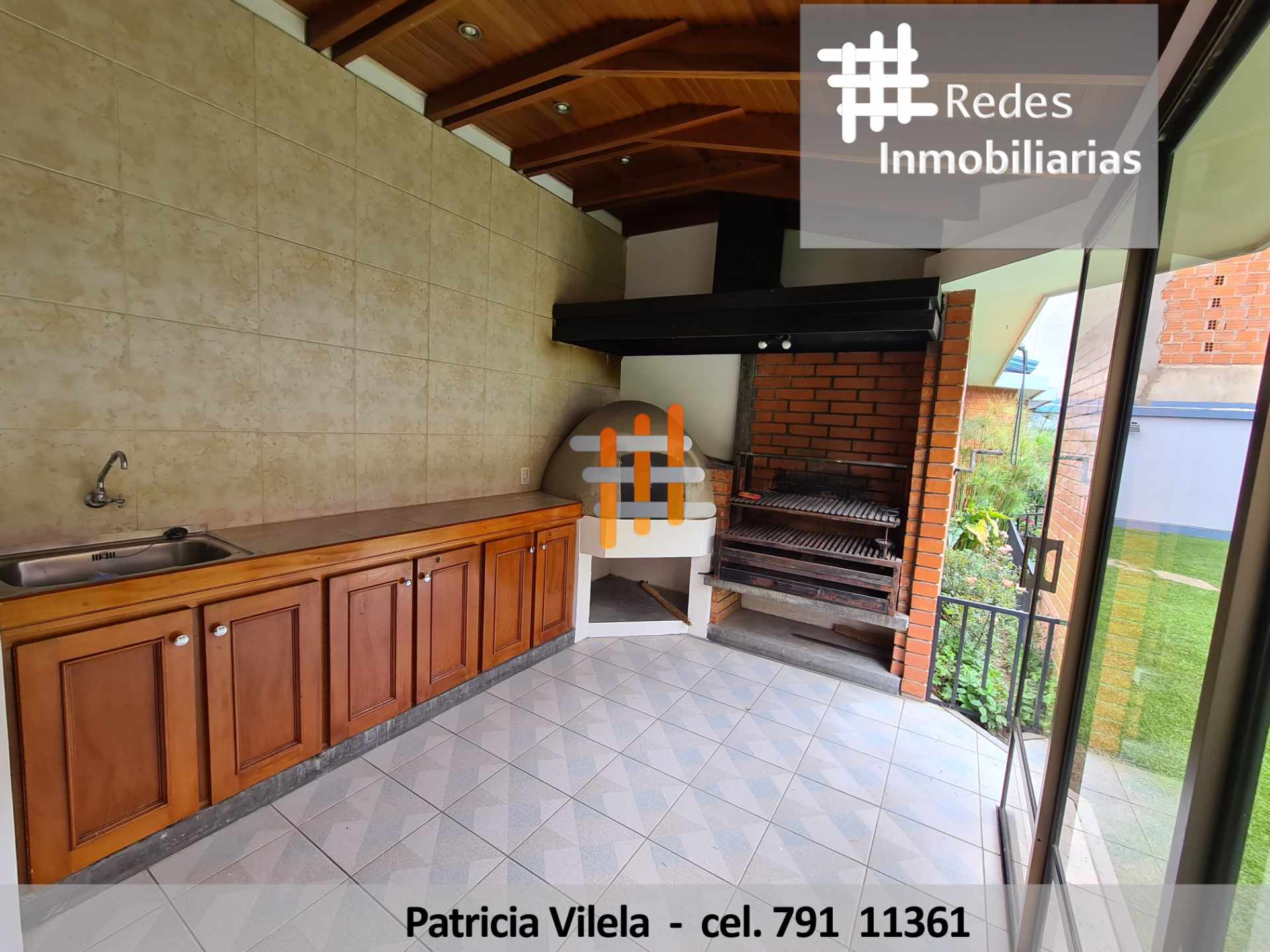 Casa en Auquisamaña en La Paz 4 dormitorios 7 baños 2 parqueos Foto 11