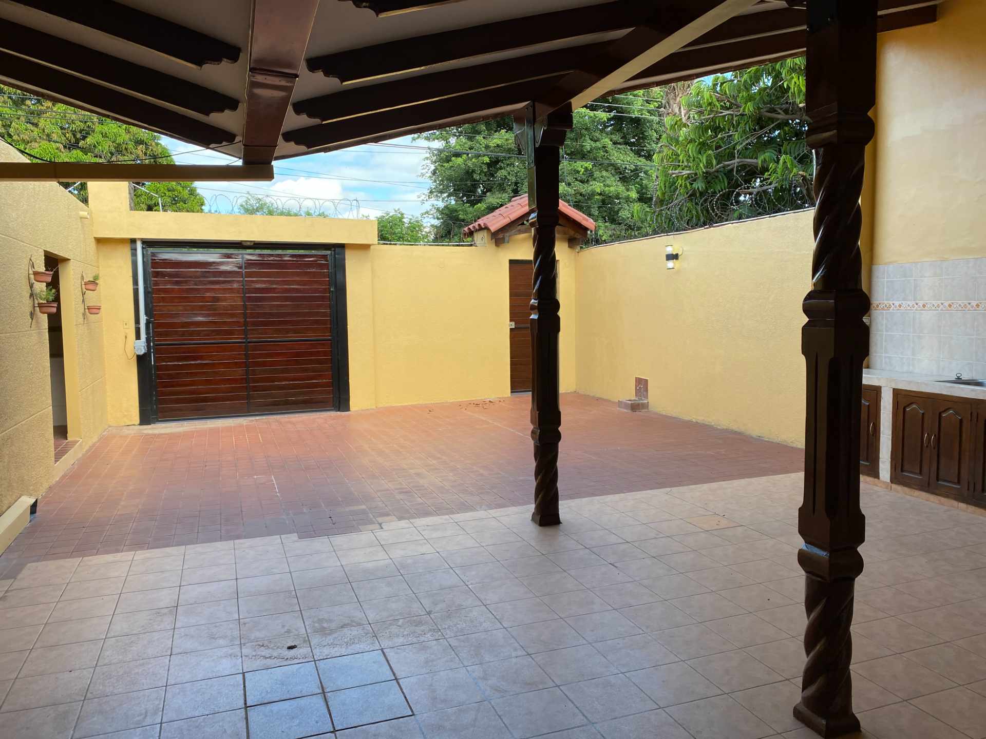 Casa en AlquilerPlan 3000 barrio san agustin Foto 12