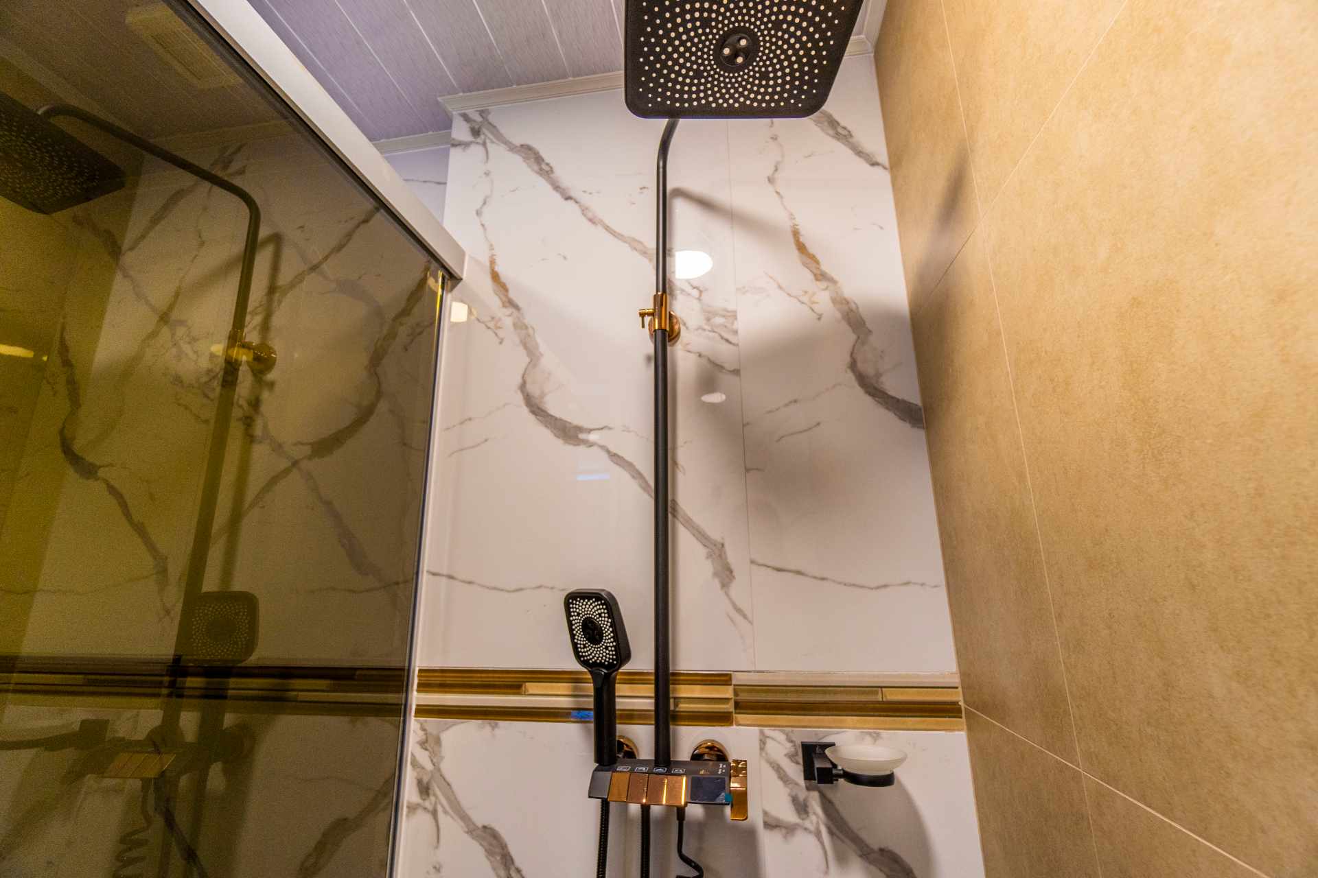 Departamento en Cala Cala en Cochabamba 3 dormitorios 3 baños 1 parqueos Foto 13