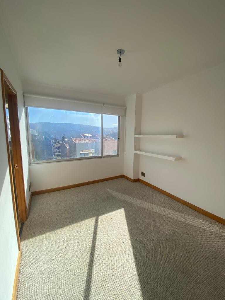 Departamento en Auquisamaña en La Paz 3 dormitorios 5 baños 1 parqueos Foto 1