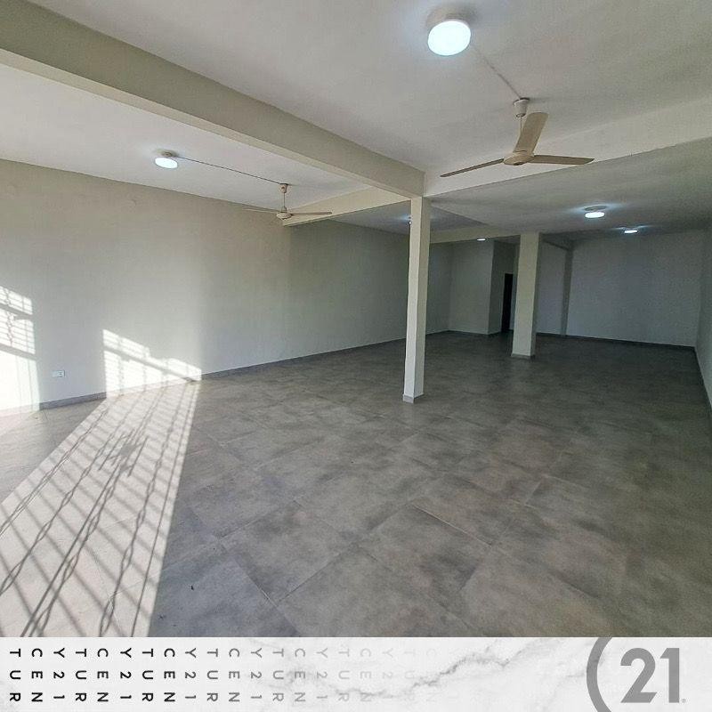 Local comercial en Entre 2do y 3er anillo Norte en Santa Cruz de la Sierra  1 baños  Foto 5