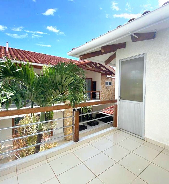 Casa en AnticréticoANTICRETICO
Zona Norte
Av. Alemana 2do y 3er anillo Foto 31