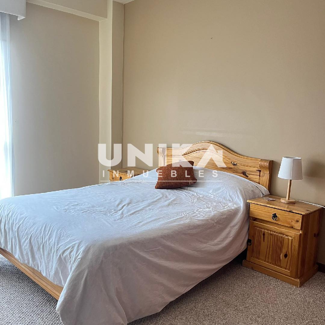 Departamento en Alquiler☀️🏢 HERMOSO DEPARTAMENTO AMOBLADO o SIN MUEBLES EN ALQUILER EN CALACOTO. 3 dormitorios 3 baños 1 parqueos Foto 9