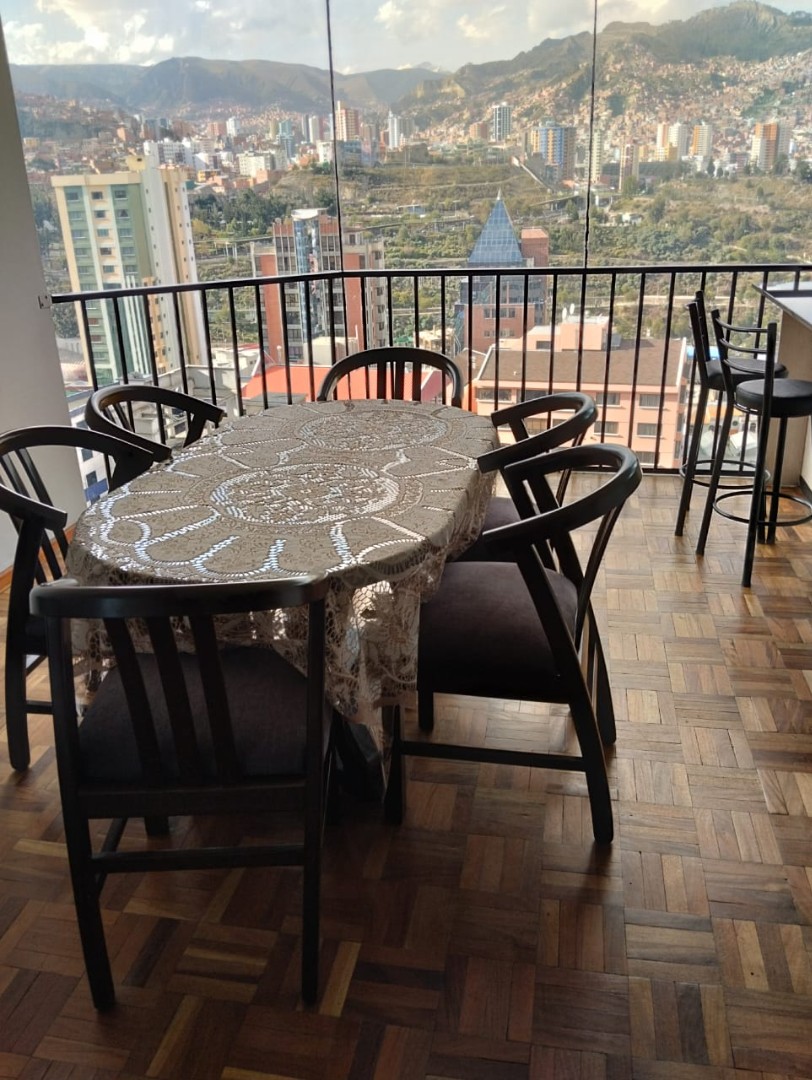 Departamento en AlquilerSan Jorge, Av. Arce Foto 3