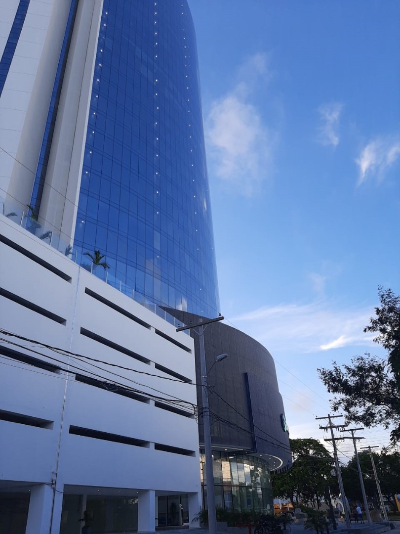 Local comercial en Venta4to anillo frente al Ventura Mall Foto 1