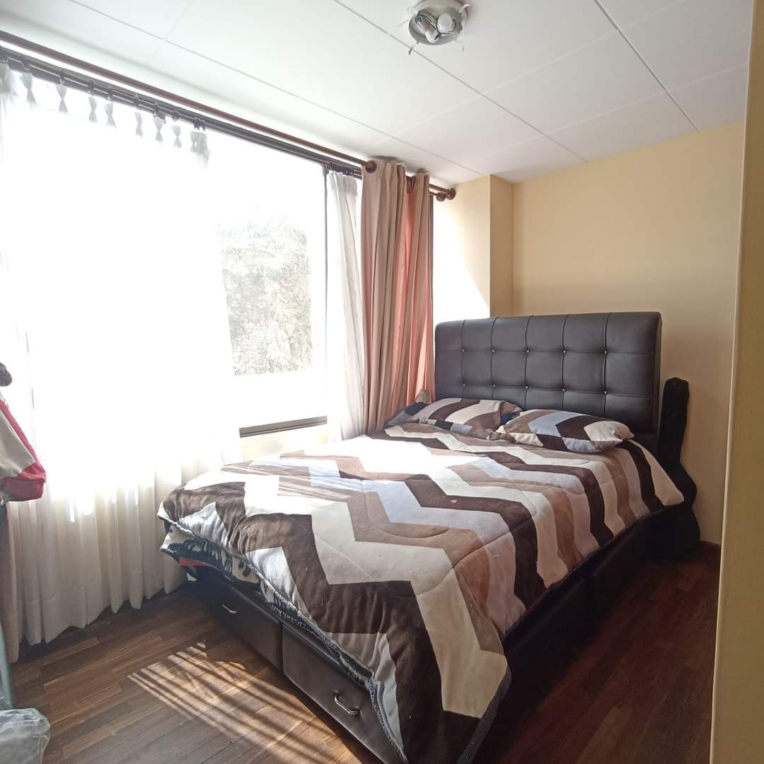 Departamento en Calacoto en La Paz 3 dormitorios 4 baños 1 parqueos Foto 2