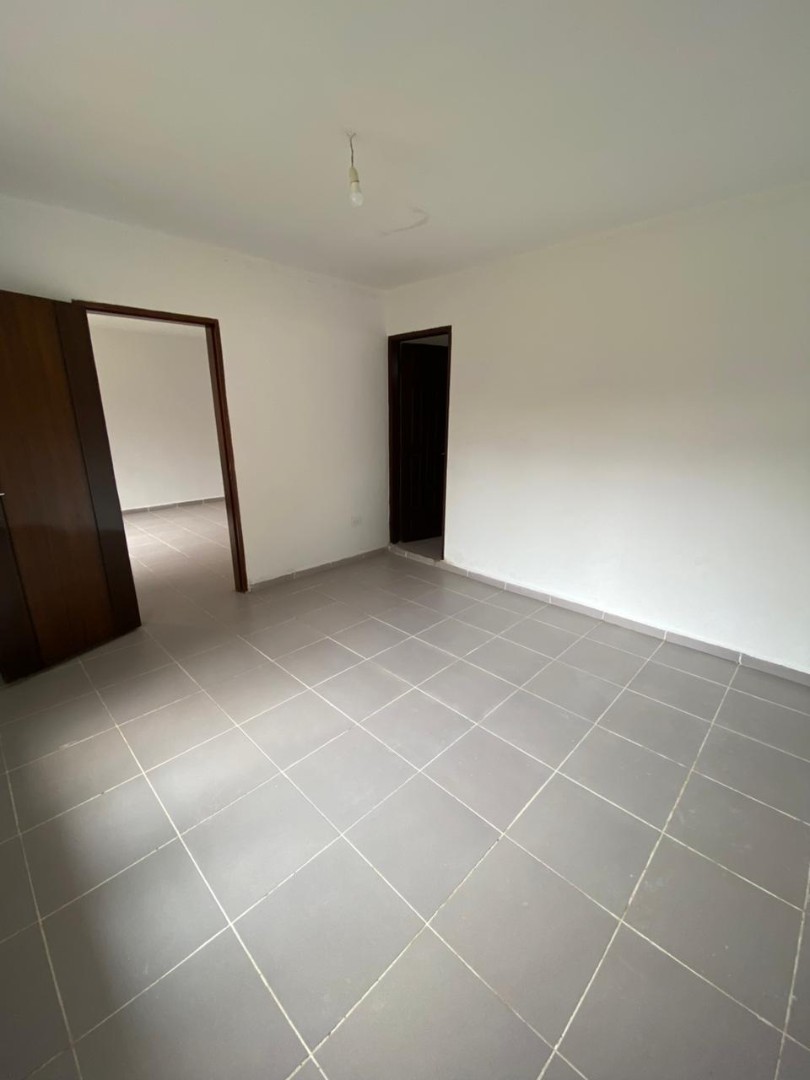 Casa AV. BANZER 6TO ANILLO Foto 7