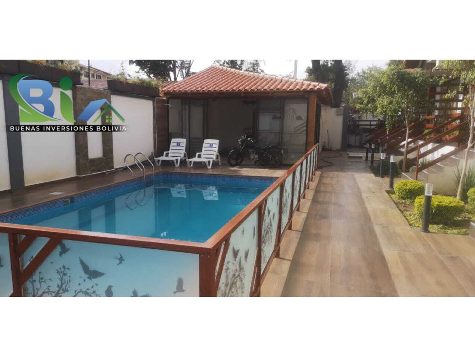 Casa en Queru Queru en Cochabamba 4 dormitorios 5 baños 2 parqueos Foto 5