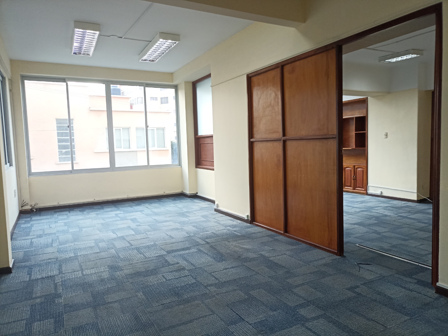 Oficina en Miraflores en La Paz 13 dormitorios 5 baños 2 parqueos Foto 22