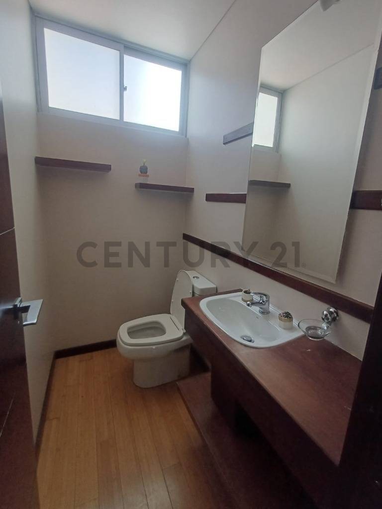 En Alquiler a Bs 4,700 Foto 13