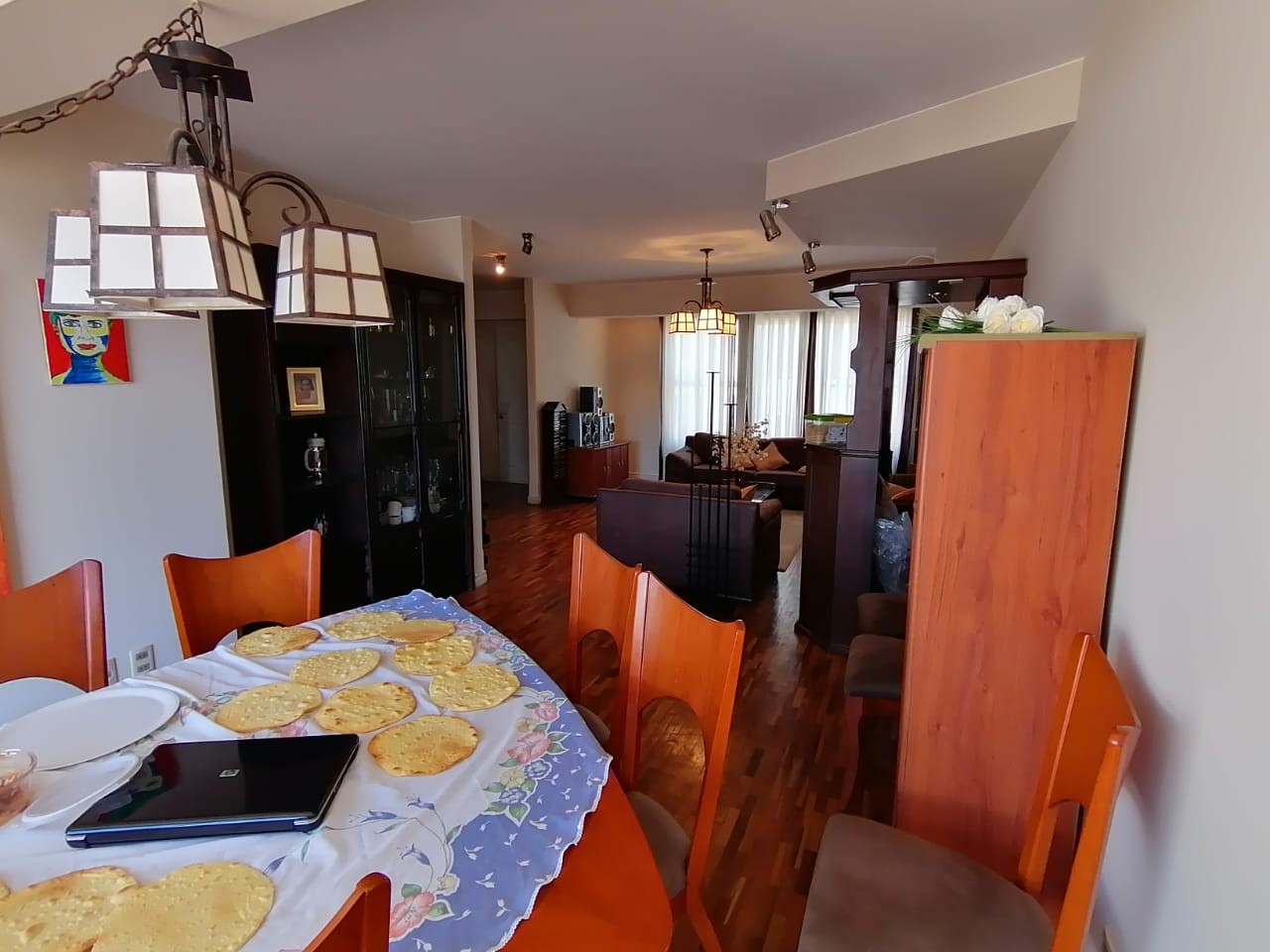 Departamento en VentaDE OCASIÓN!!!  DPTO.   DUPEX  180 mtrs A. AUQUISAMAÑA 3 dormitorios 3 baños 1 parqueos Foto 4