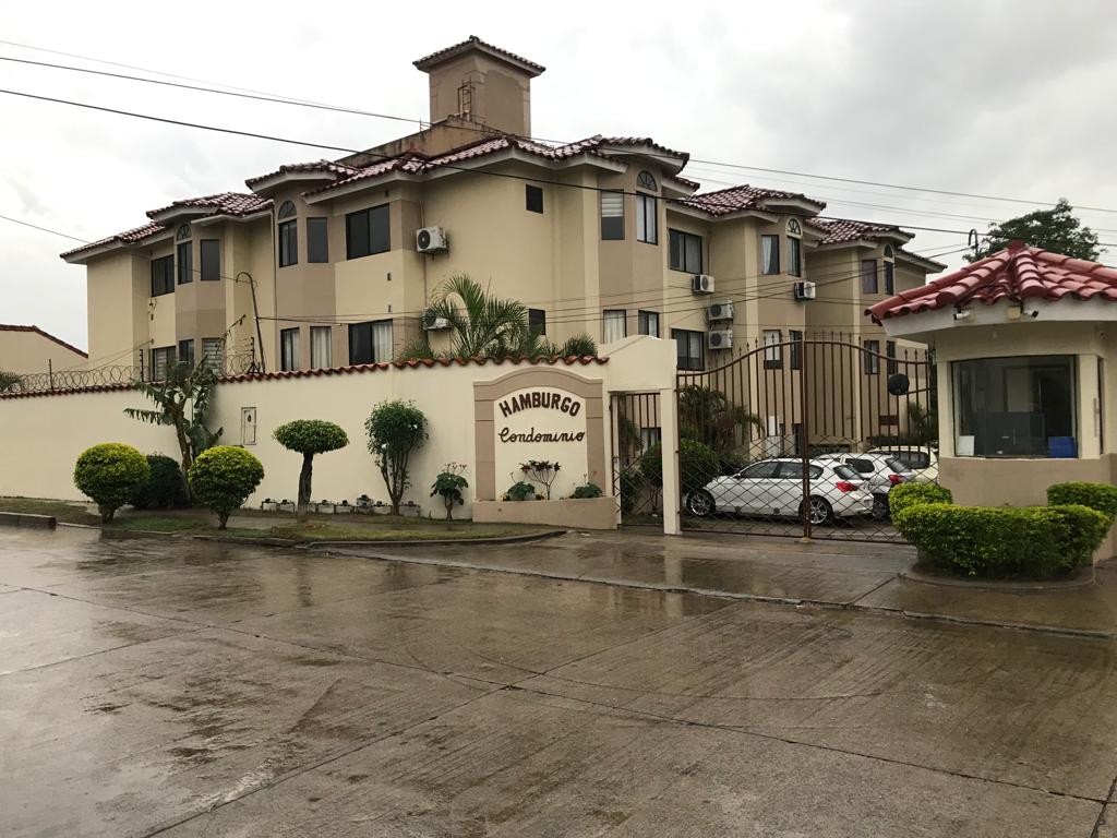 Departamento en VentaZona Oeste, 4to anillo Av Radial 19 Cond Hamburgo 2 dormitorios 2 baños  Foto 1