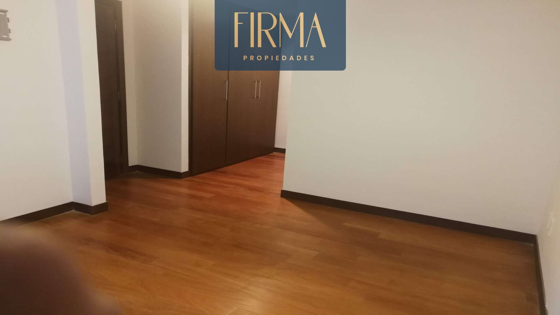 Departamento en Calacoto en La Paz 1 dormitorios 2 baños  Foto 16