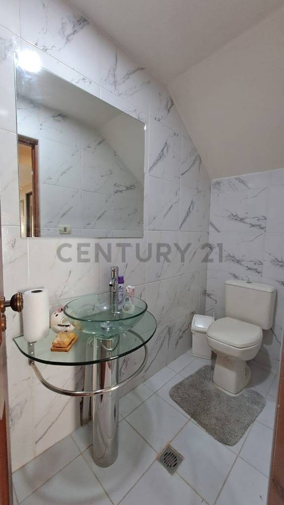 Casa en La Florida en La Paz 4 dormitorios 6 baños 4 parqueos Foto 14