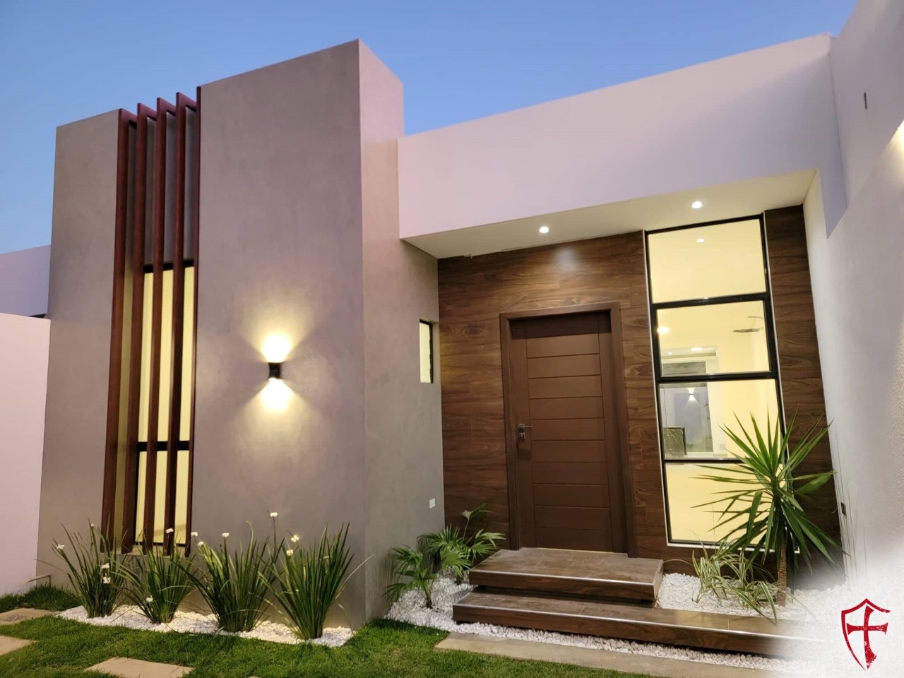 Casa Av banzer y canal pedro velez 7mo anillo Foto 2