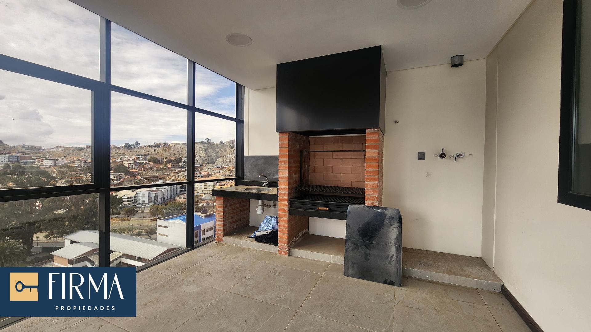 Departamento en VentaDEPARTAMENTO DUPLEX EN VENTA A ESTRENAR CON TERRAZA PRIVADA EN OBRAJES 4 dormitorios 5 baños 1 parqueos Foto 13