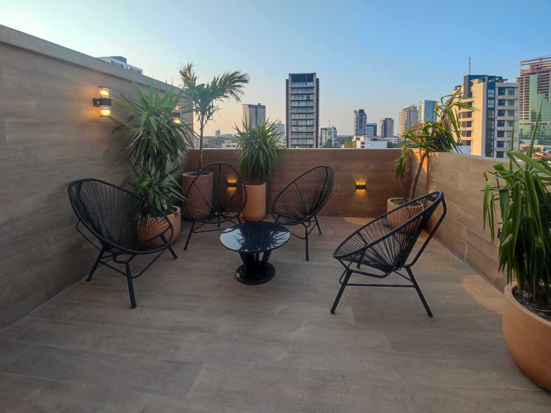 Departamento en VentaMonoambiente de lujo en Venta en Equipetrol 1 dormitorios 1 baños  Foto 7