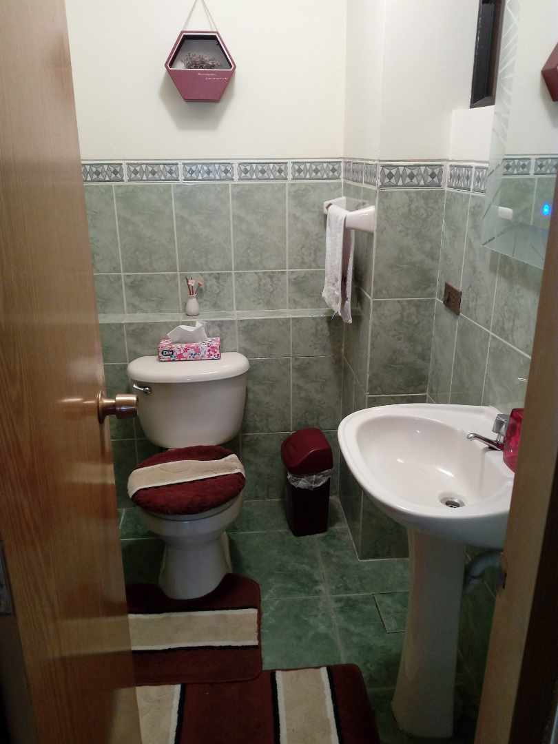 Departamento en VentaZona San Jorge, calle Campos entre 6 de agosto y 20 de octubre 4 dormitorios 4 baños  Foto 6