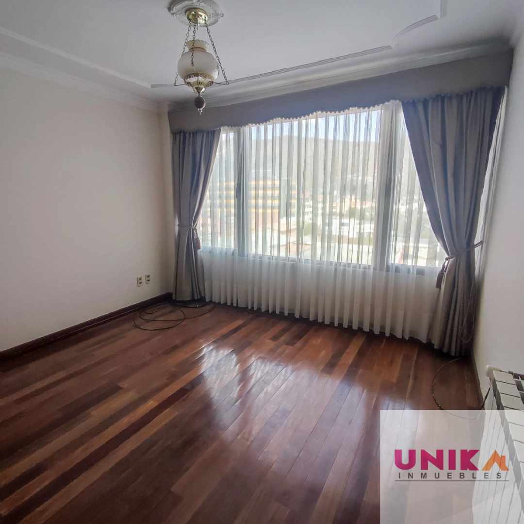 Departamento AMPLIO PENTHOUSE EN ALQUILER, CALACOTO  Foto 11