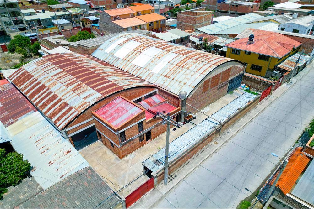 En Alquiler a $us 2,500 Foto 1