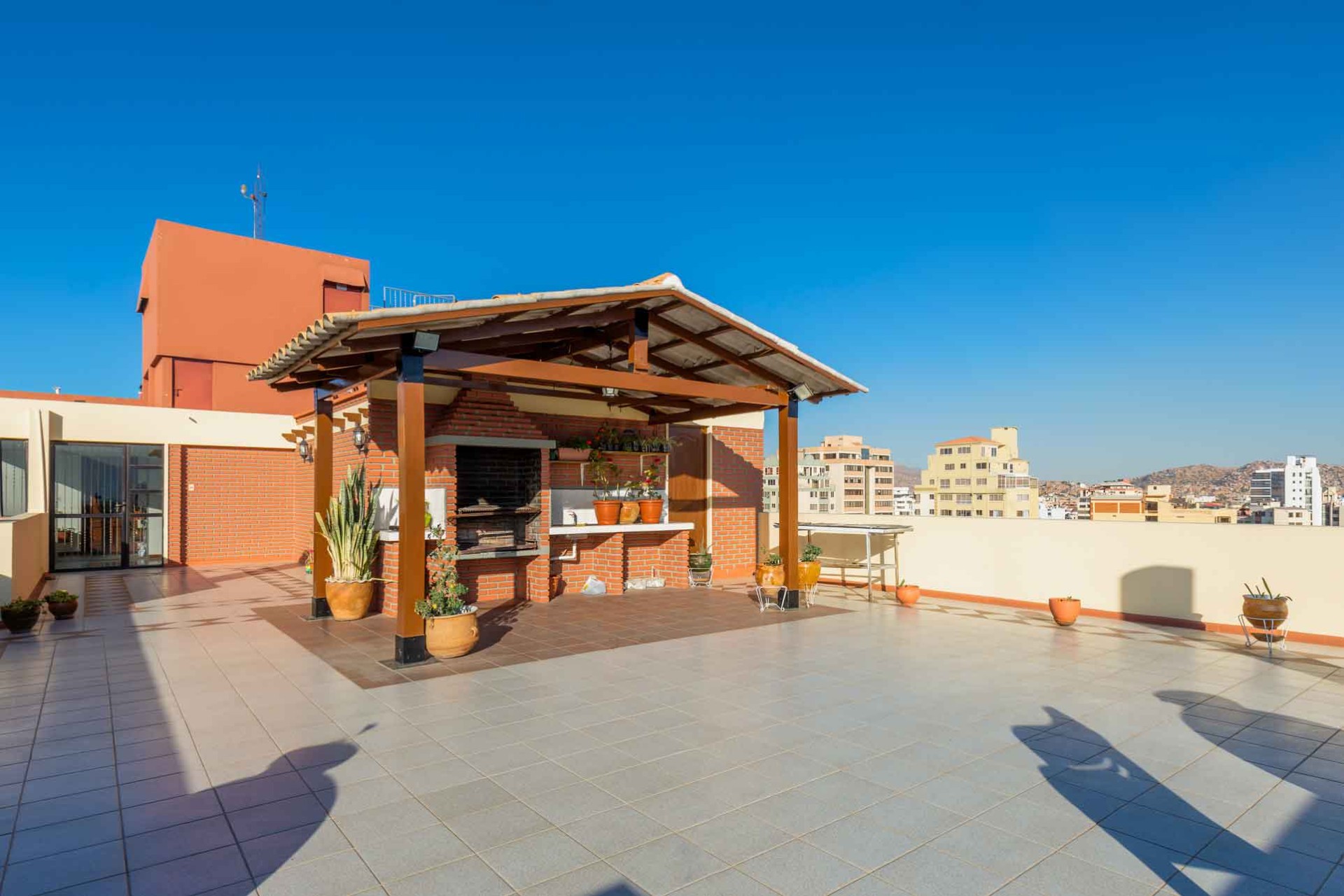 Departamento Calle Junín - entre C/Tte. Arevalo y C/La Paz - Centro Foto 11