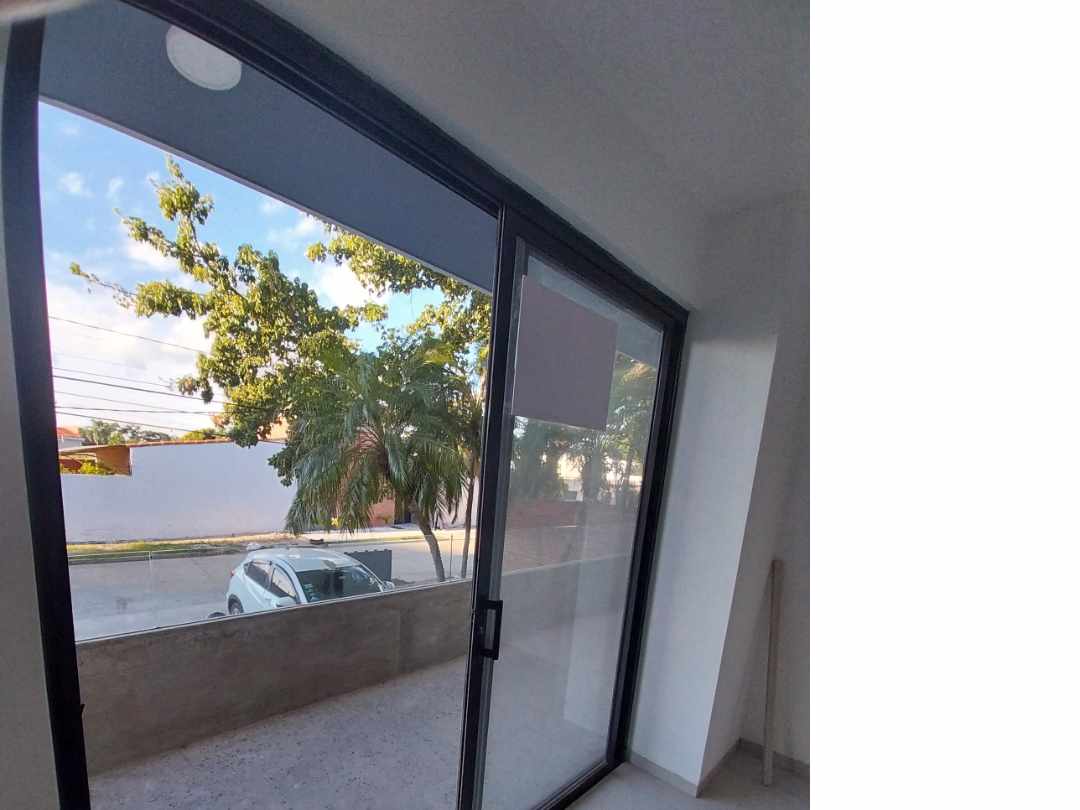 Oficina Av. Banzer entre 2dony 3er anillo Foto 8