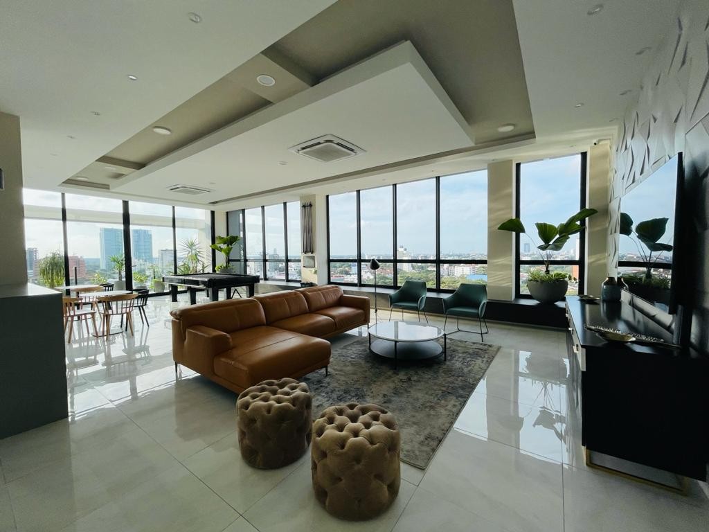 En Alquiler a $us 650 Foto 9