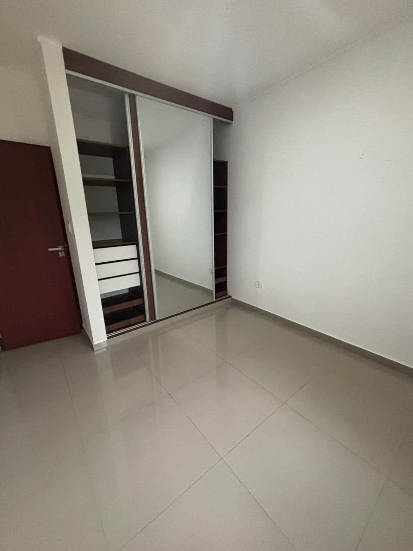 En Alquiler a Bs 5,900 Foto 15