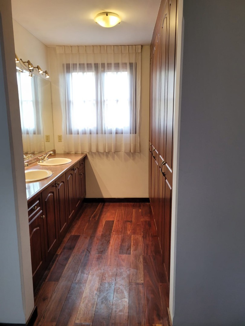 Casa en AlquilerAUQUISAMAÑA - ZONA SUR DE LA PAZ 4 dormitorios 5 baños 3 parqueos Foto 20