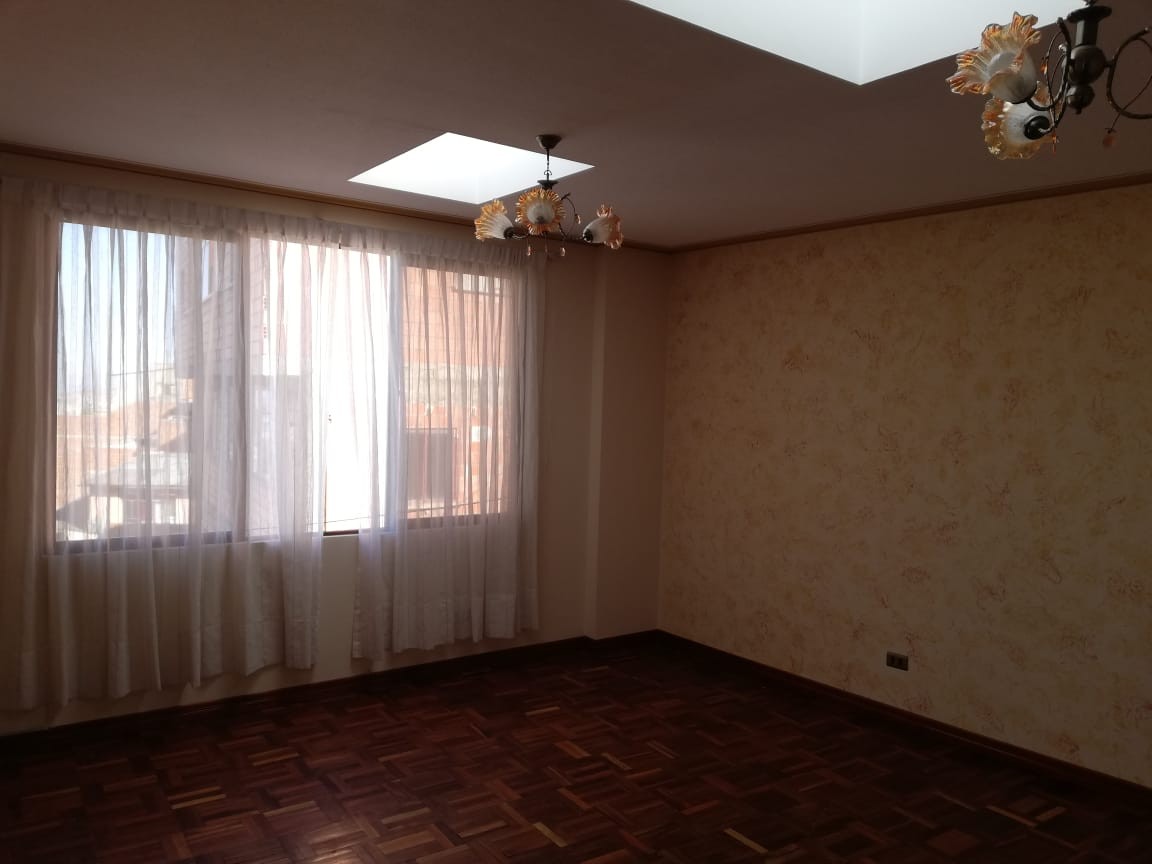 Departamento en AnticréticoDEPARTAMENTO EN ANTICRETICO Av. Quintanilla Zuazo, Calle Eugenio Patiño. Pasaje Pacheco ( DAN 006), 3 dormitorios 2 baños  Foto 11